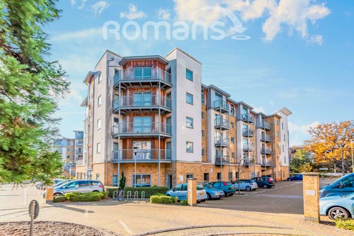 2 Bedroom Apartment To Rent In Brand House, Farnborough, GU14