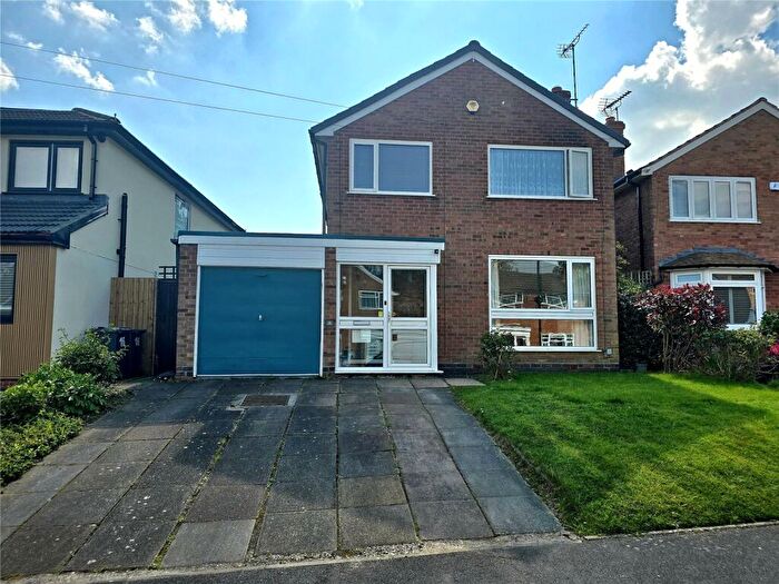 3 Bedroom Detached House For Sale In Meadow View, Birmingham, West Midlands, B13