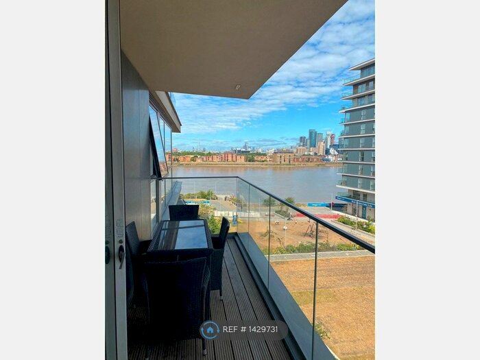 2 Bedroom Flat To Rent In Wyndham Apartments, London, SE10