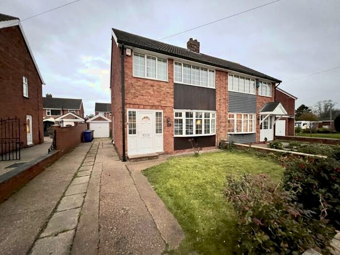 3 Bedroom Semi-Detached House To Rent In The Oval, Scartho, Grimsby, DN33