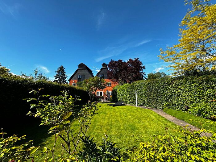 5 Bedroom Barn Conversion For Sale In Staplehurst Road, Marden, Tonbridge, TN12