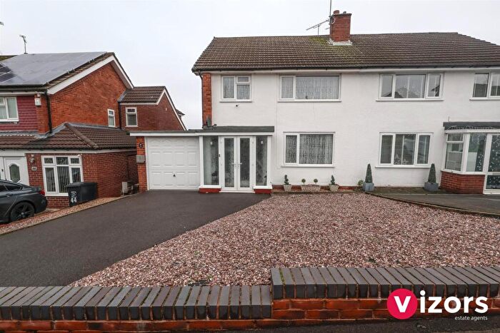 3 Bedroom Semi Detached House For Sale In Southcrest Road, Redditch, B98