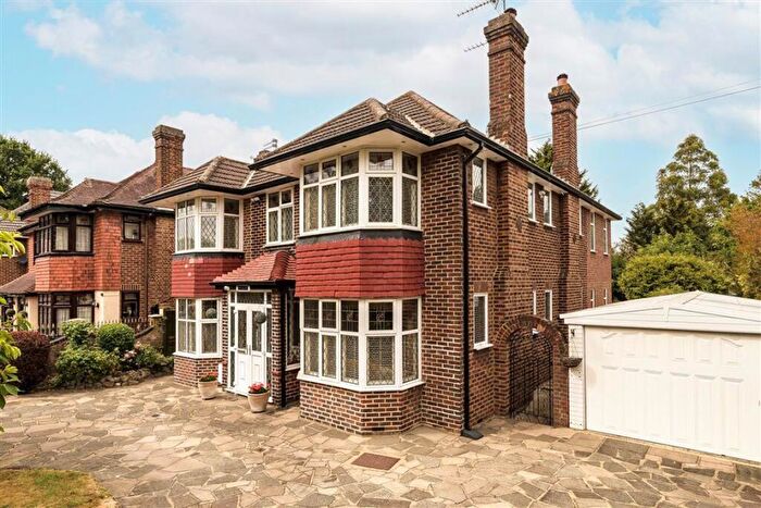 5 Bedroom Detached House For Sale In New Street Hill, Bromley, BR1