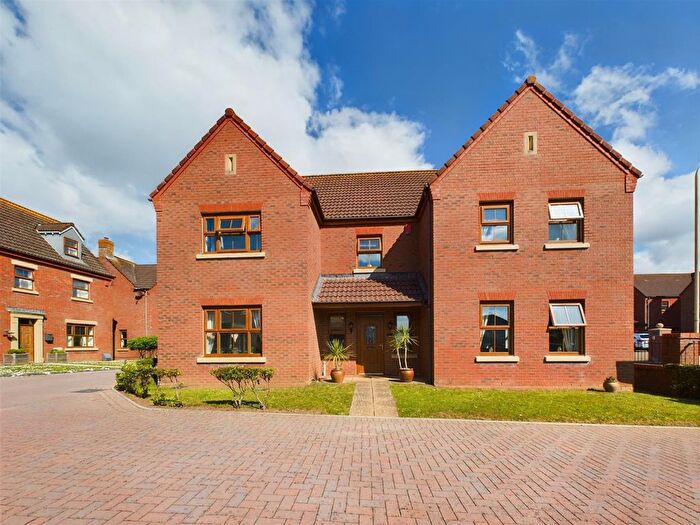 5 Bedroom Detached House For Sale In Sanderling Way, Porthcawl, CF36