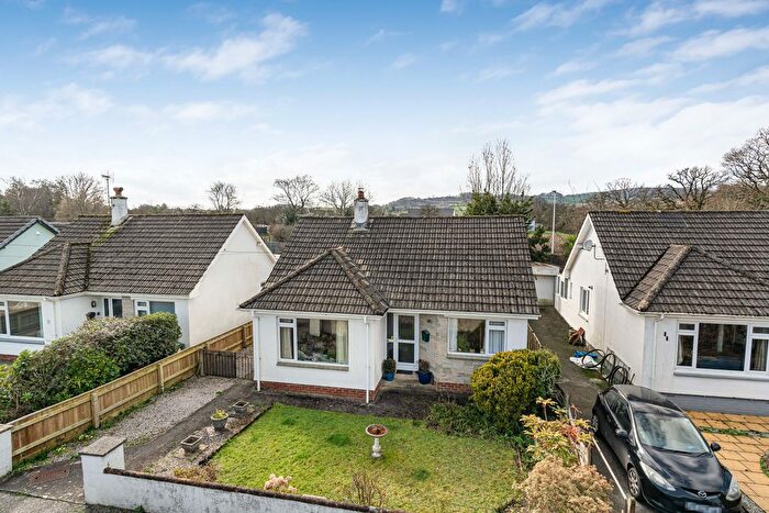 3 Bedroom Detached Bungalow For Sale In Fairfield Close, Bovey Tracey, TQ13