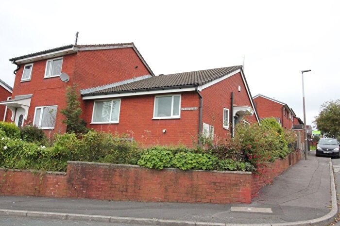 2 Bedroom Semi-Detached Bungalow To Rent In Dobson Street, Darwen, BB3