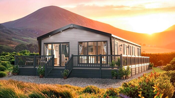 2 Bedroom Park Home For Sale In Woodleigh Caravan Park, Cheriton Bishop, Exeter, EX6