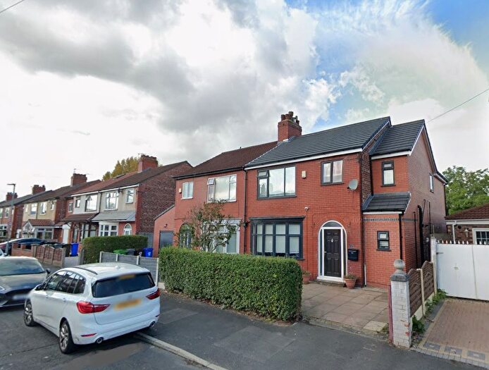 6 Bedroom Semi Detached House For Sale In Corringham Road, Manchester, M19