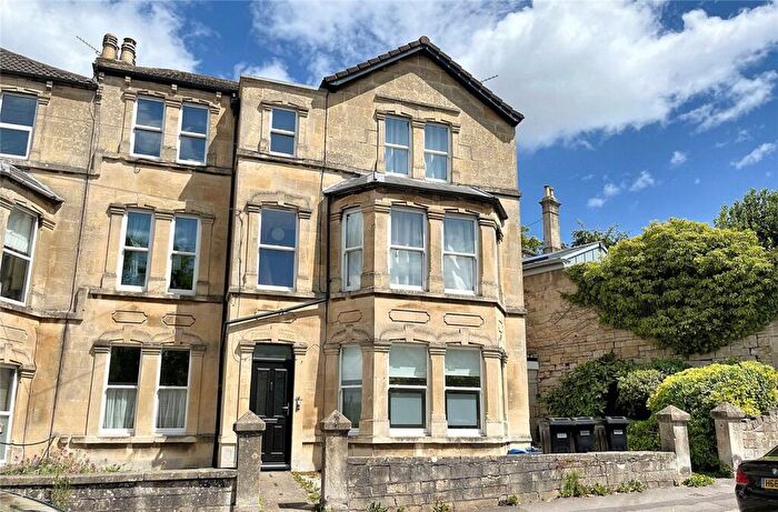 2 Bedroom Apartment To Rent In Devonshire Villas, Bear Flat, Bath, BA2