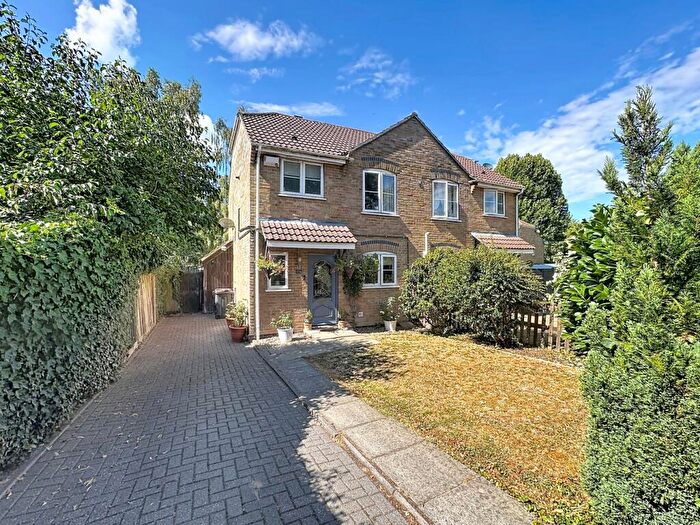 3 Bedroom Semi-Detached House For Sale In Tubbenden Lane South, Orpington, BR6