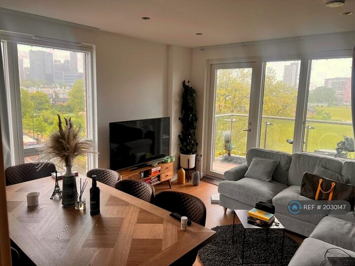 3 Bedroom Flat To Rent In Hawkshaw Court, London, E14