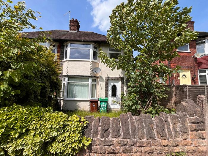 3 Bedroom Semi Detached House To Rent In Hadbury Road, Nottingham, NG5