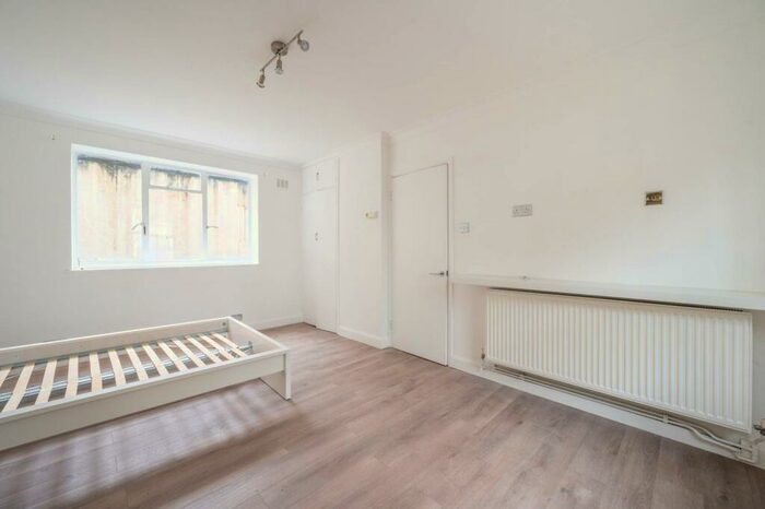 Studio To Rent In Gloucester Place, Regent's Park, London, NW1