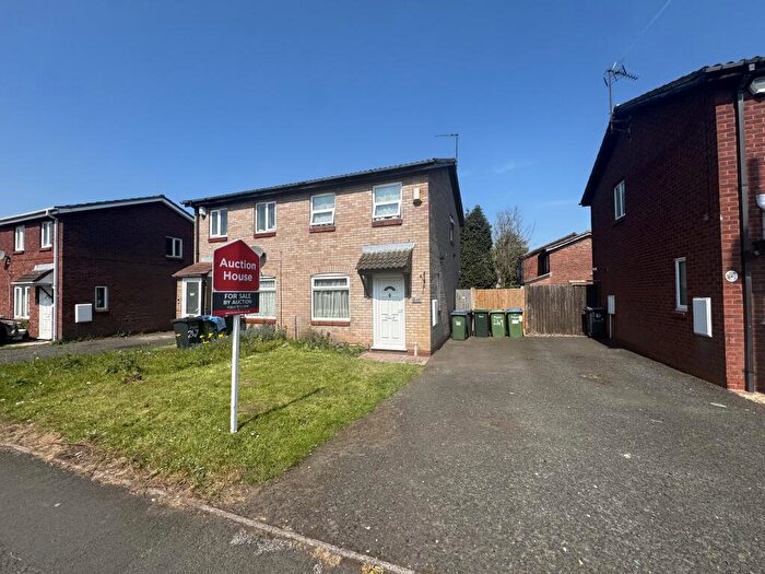 2 Bedroom Semi-Detached House For Sale In St. Pauls Road, Smethwick, West Midlands, B66