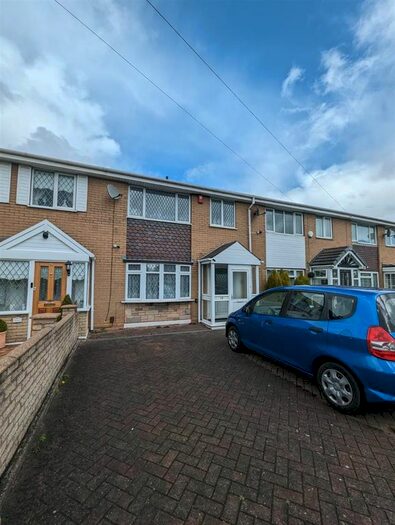 3 Bedroom Property To Rent In Slaters Lane, Walsall, WS2