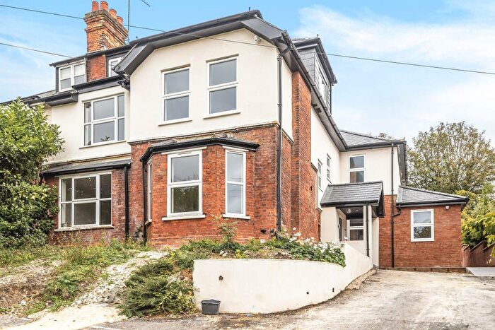 2 Bedroom Apartment To Rent In High Wycombe, Buckinghamshire, HP13