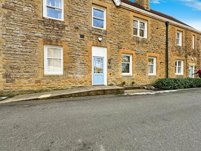 2 Bedroom Flat For Sale In Farrer Estate, Binnegar, Wareham, BH20
