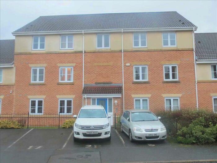 2 Bedroom Apartment To Rent In Hatherlow Court, Bolton, BL5