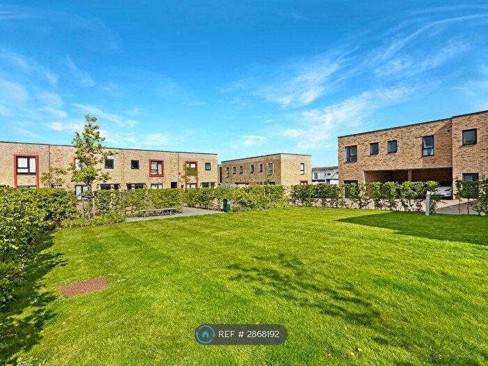 2 Bedroom Flat To Rent In Pinks Close, Cambridge, CB1