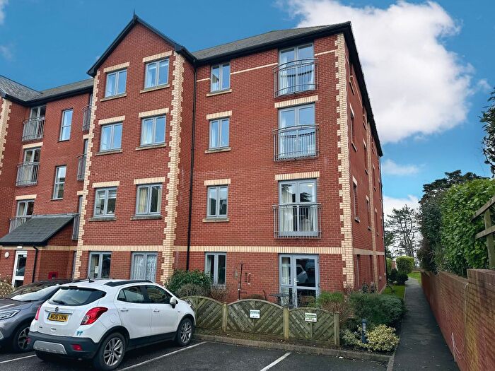 1 Bedroom Flat To Rent In Douglas Avenue, Exmouth, EX8