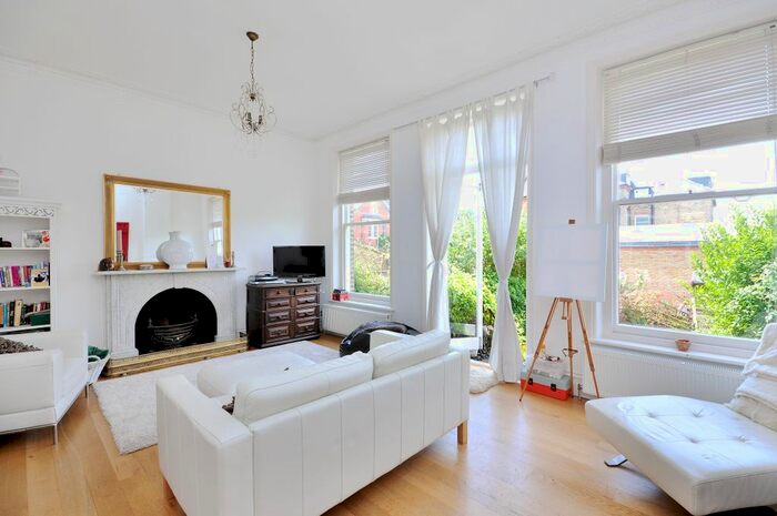 2 Bedroom Flat To Rent In Oxford Road, London SW15