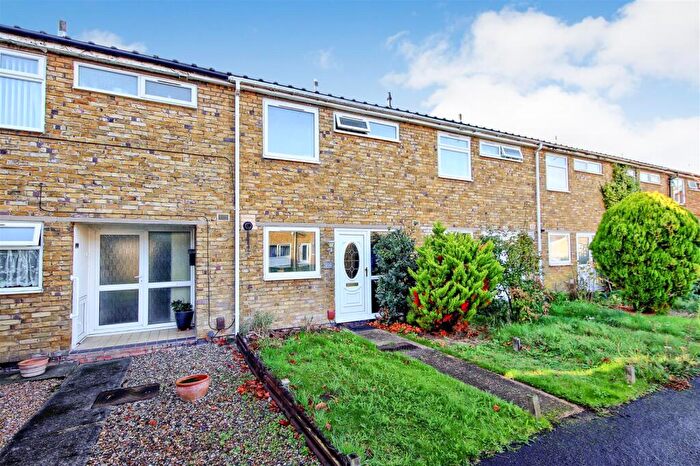 2 Bedroom Terraced House For Sale In Campkin Road, Cambridge, CB4