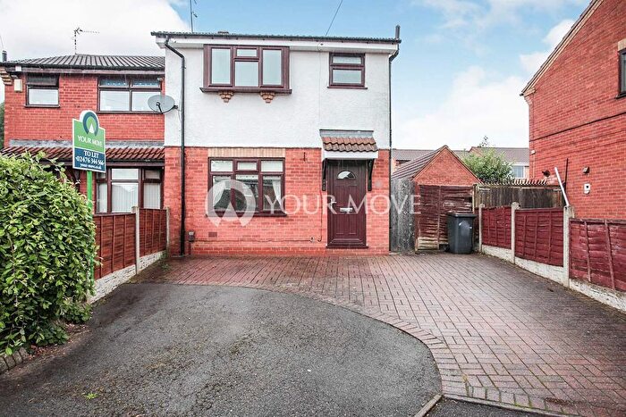 3 Bedroom Semi-detached House To Rent In Wimbourne Close, Nuneaton, Warwickshire, CV10