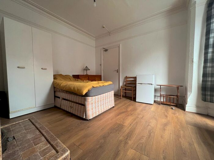 1 Bedroom Property To Rent In Bayes Street, Kettering, NN16