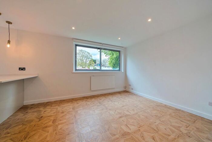 2 Bedroom Flat For Sale In Coniston Court, Stonegrove, Edgware, HA8