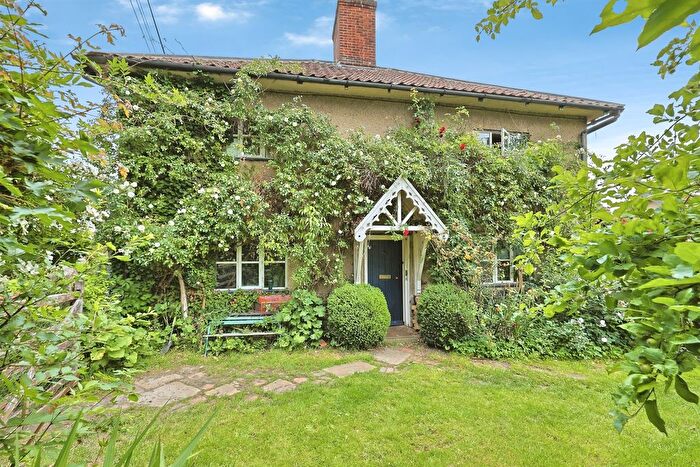 3 Bedroom Cottage For Sale In Church Lane, Thetford, IP25