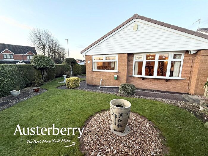 2 Bedroom Detached Bungalow For Sale In Farnworth Road, Stoke-On-Trent, ST3