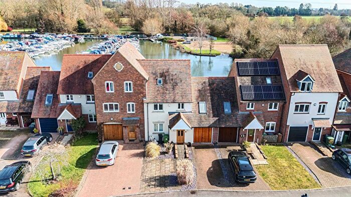 3 Bedroom Town House For Sale In South Quay, Abingdon, Oxfordshire, OX14