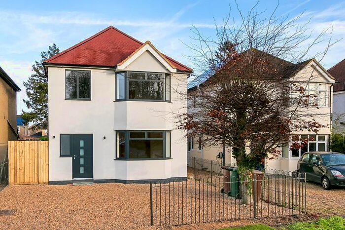 4 Bedroom Detached House To Rent In Bicester Road, Kidlington, OX5