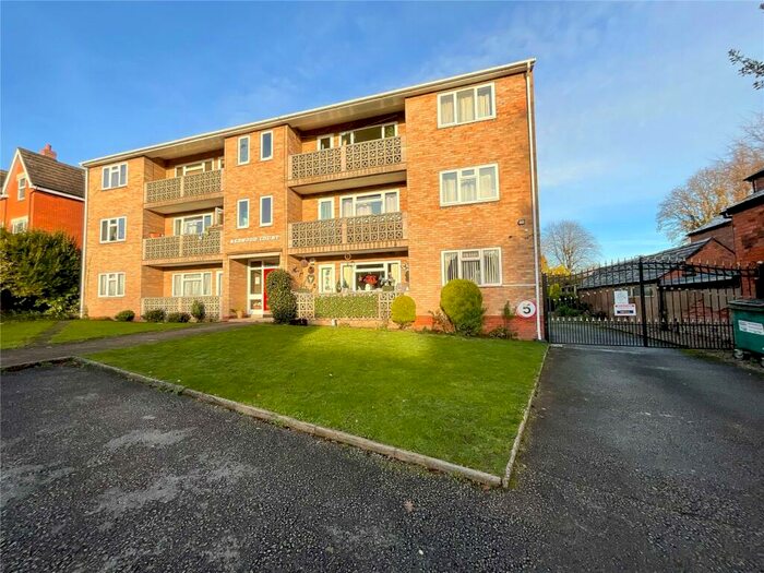 Houses for sale in Yew Tree Villas, Sutton Coldfield, B73