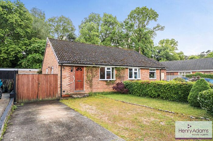 2 Bedroom Semi-Detached Bungalow For Sale In Wellington Avenue, Whitehill, GU35