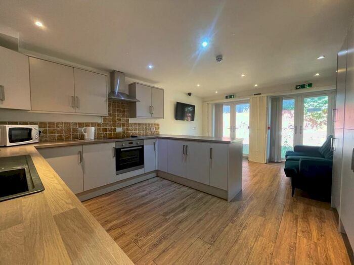 3 Bedroom Terraced House To Rent In Gulson Road, Coventry, CV1