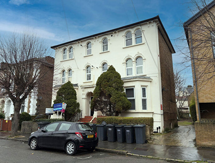 1 Bedroom Flat For Sale In Flat, Lennard Road, Croydon, Greater London, CR0