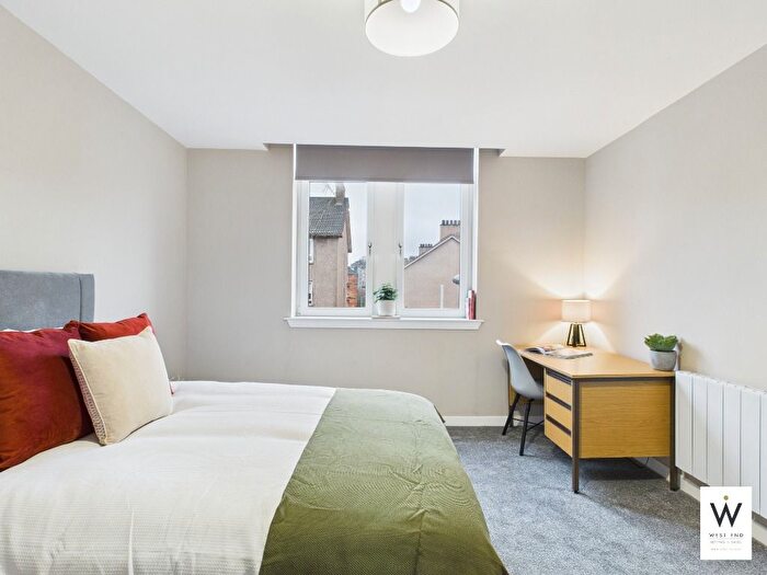 3 Bedroom Flat To Rent In Hmo Sanda Street, West End, Glasgow, G20