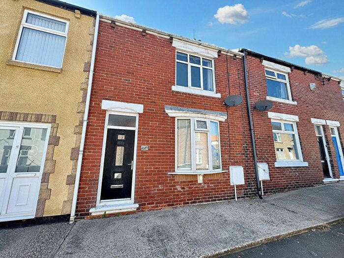3 Bedroom Terraced House For Sale In West Avenue, Murton, Seaham, SR7