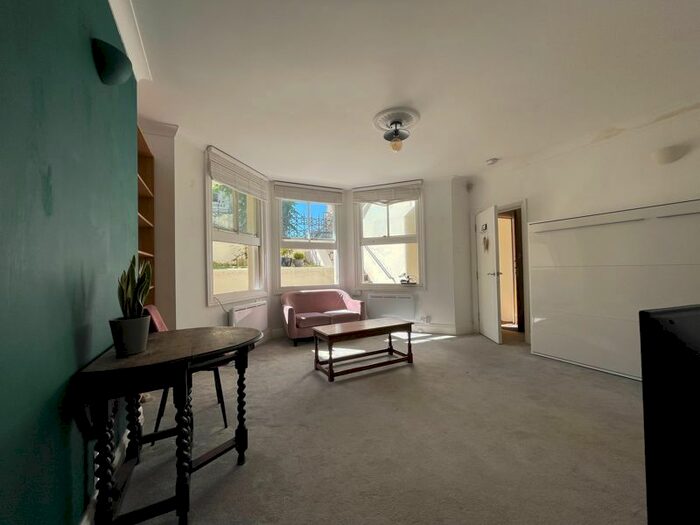 Studio To Rent In St. Aubyns, Hove, BN3