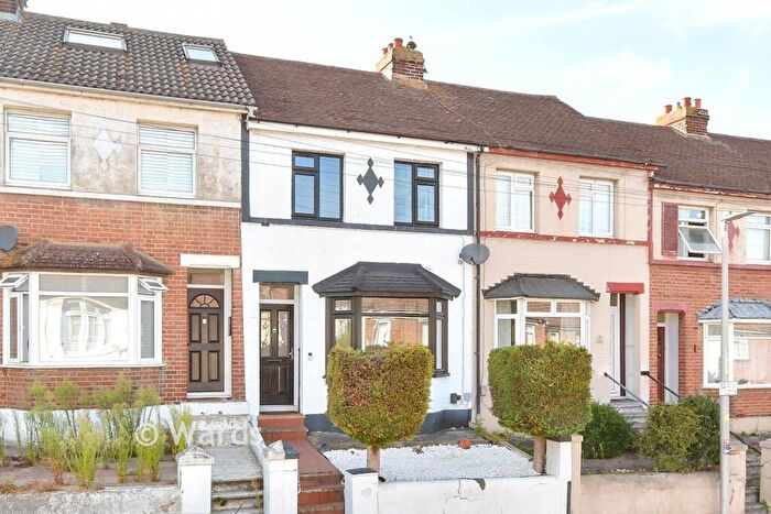 2 Bedroom Terraced House For Sale In Pagitt Street, Chatham, Kent, ME4