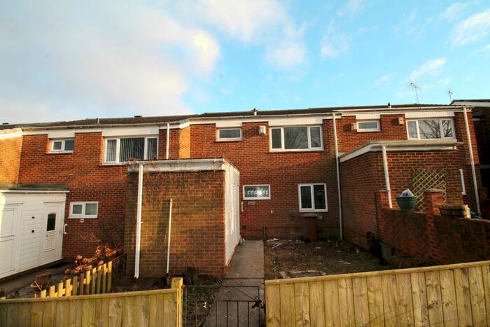 3 Bedroom Terraced House To Rent In Donvale Road, Donwell, Washington, NE37