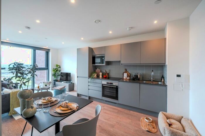 1 Bedroom Apartment To Rent In Uncle Leeds, Whitehall Leeds, LS12