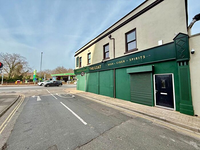 2 Bedroom Flat To Rent In Commercial Road, Portsmouth, PO1