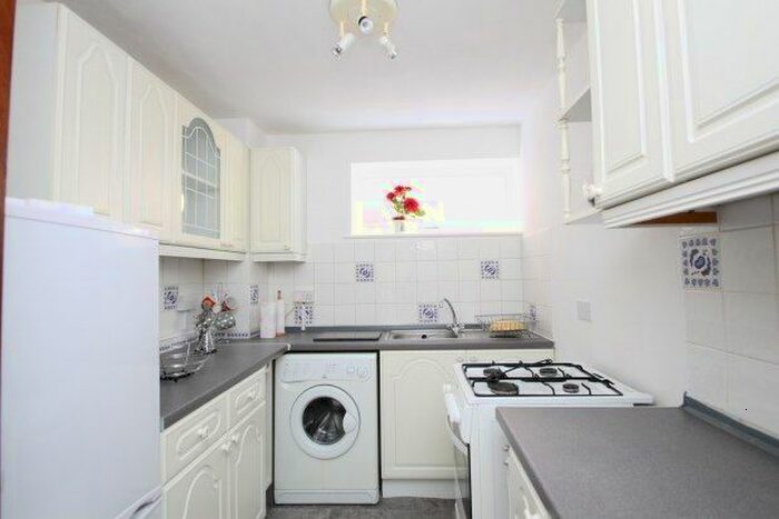 1 Bedroom Flat To Rent In Hayne Road, Beckenham, BR3