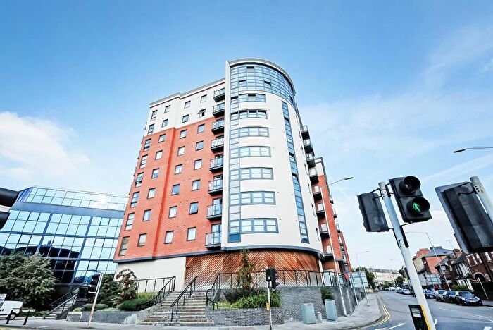 1 Bedroom Flat To Rent In Kennet Street, Reading, RG1