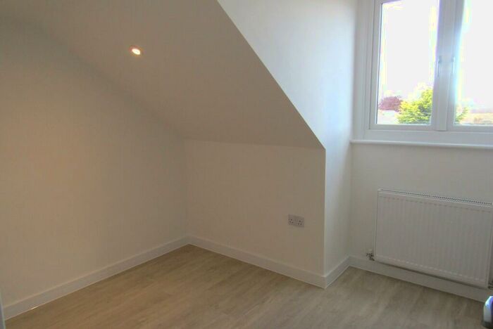 2 Bedroom Apartment To Rent In Pole Barn Lane, Frinton-on-Sea, CO13