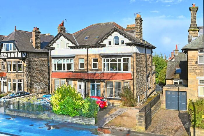 2 Bedroom Flat To Rent In Leeds Road, Harrogate, HG2