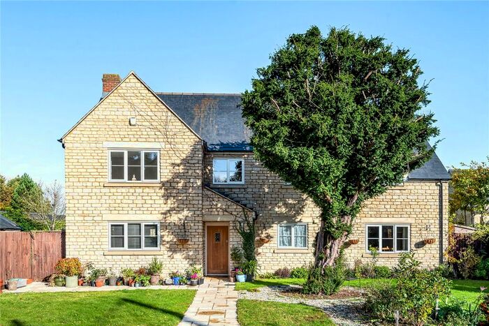 4 Bedroom Detached House For Sale In Coombe Cottage Eynsham R, Sutton, Witney, Oxfordshire OX29