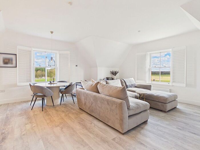 2 Bedroom Flat For Sale In Bowes Gate Drive, Lambton Park, DH3